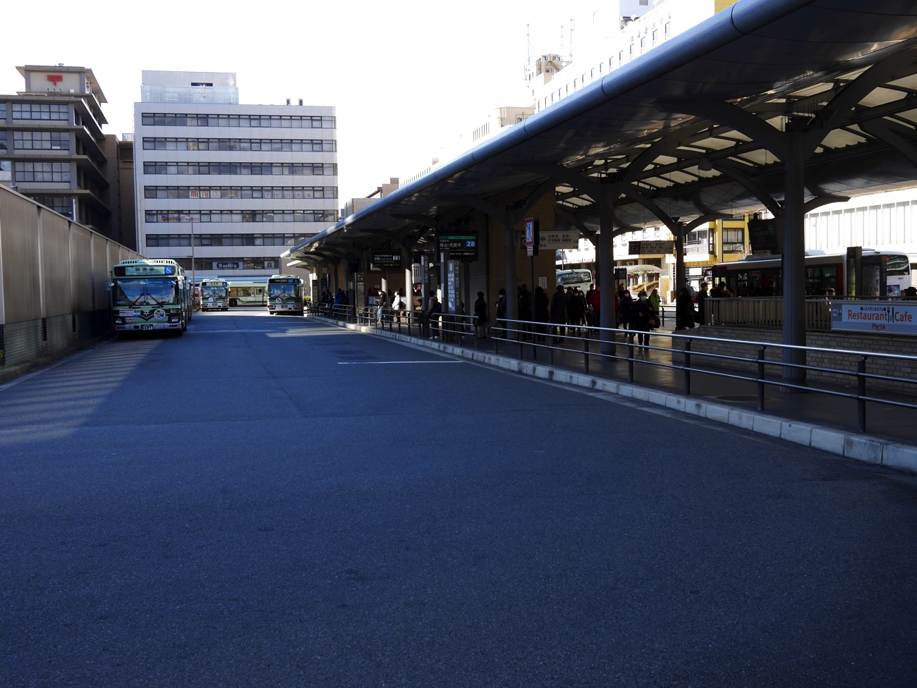 京都駅前バスのりば